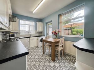 Kitchen - click for photo gallery